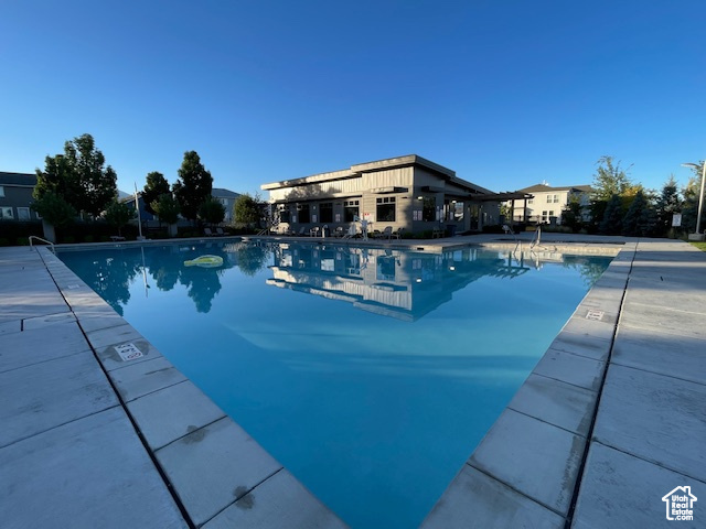 WATERS EDGE - Residential