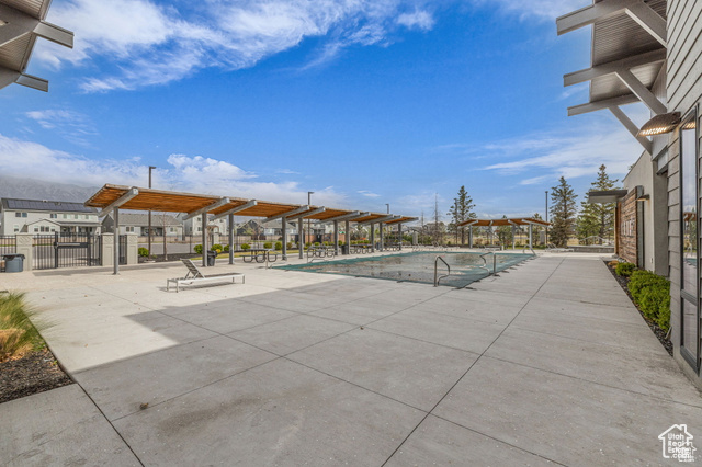 WATERS EDGE - Residential