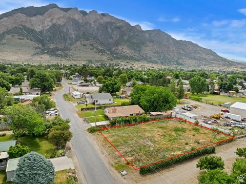 Photo of 295 W CENTER St, Willard, UT 84340 (MLS # 2094236) Photo of 295 W CENTER St, Willard, UT 84340 (MLS # 2094236)