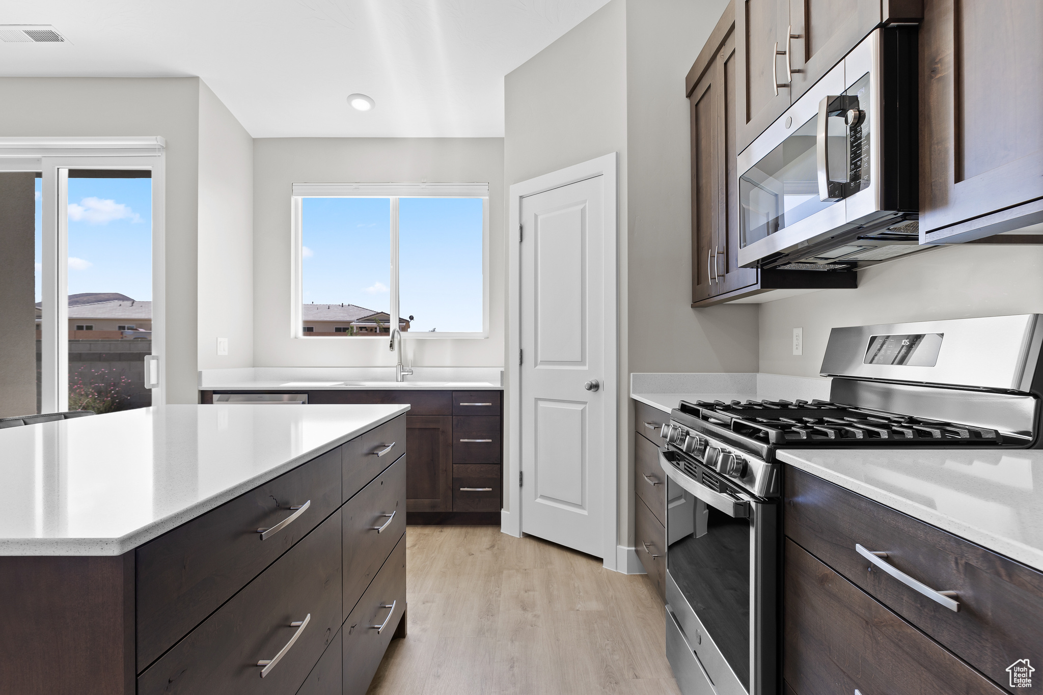 PEREGRINE POINTE WEST 2 - Residential