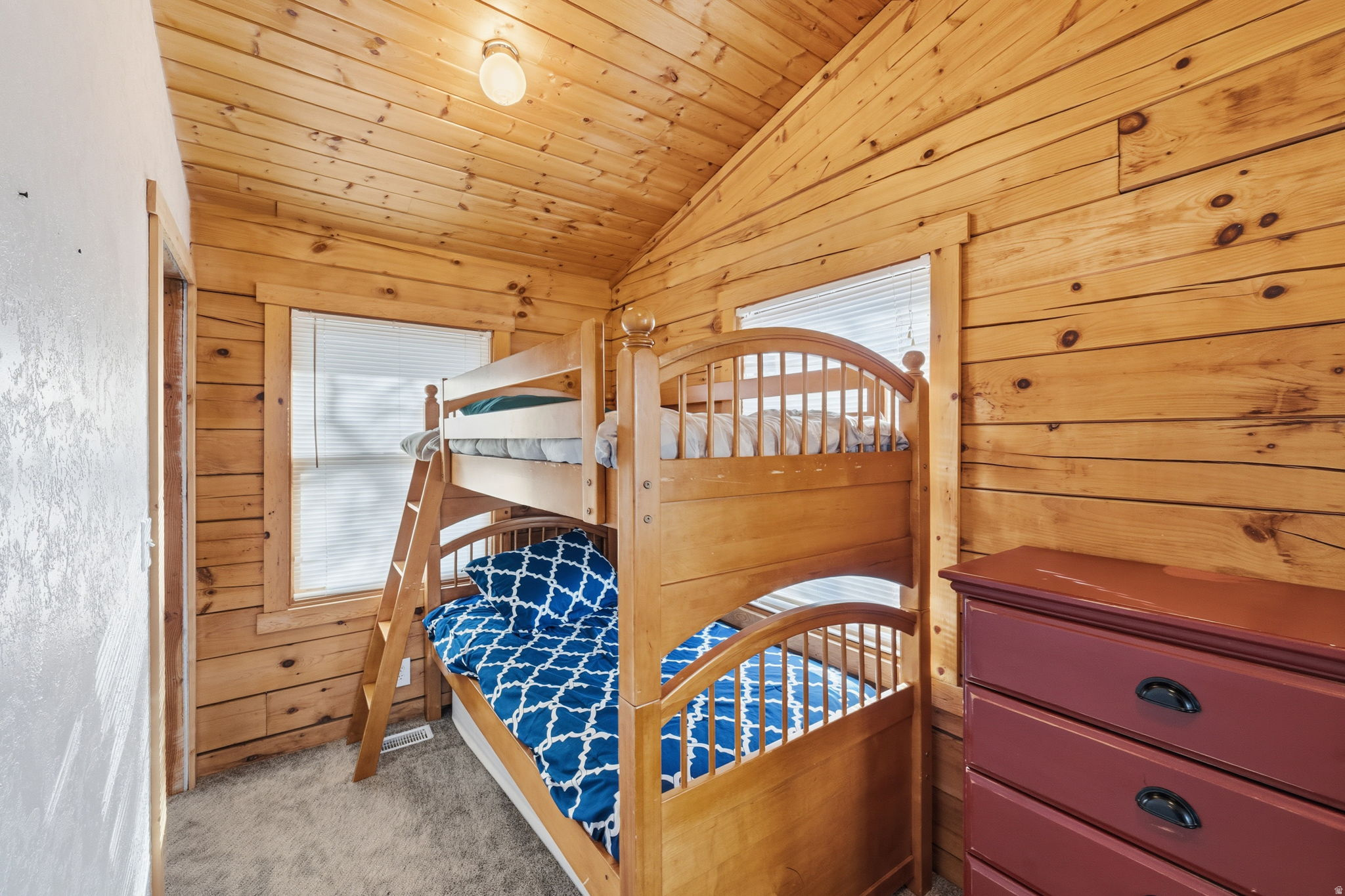 TIMBER LAKES - Residential