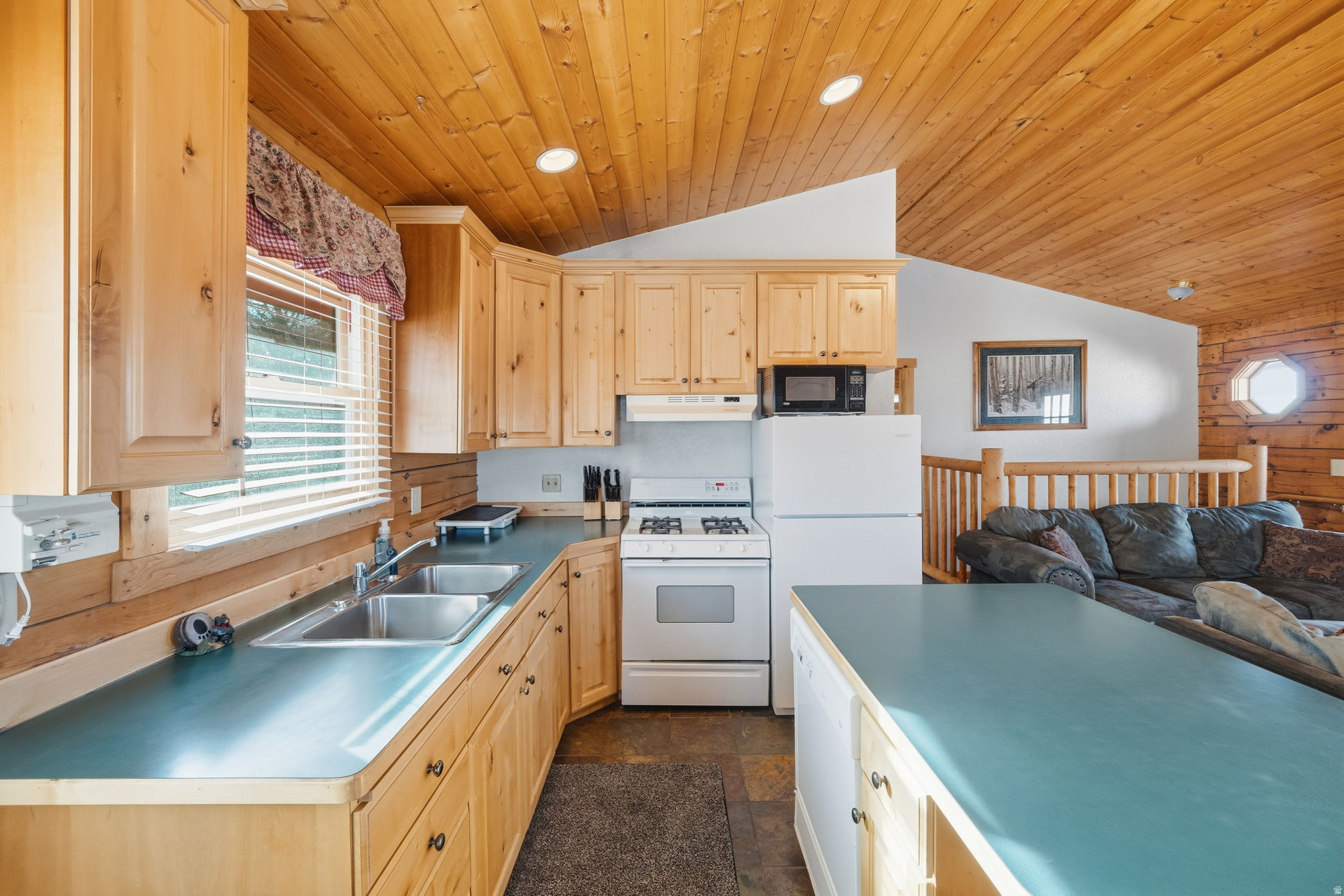 TIMBER LAKES - Residential