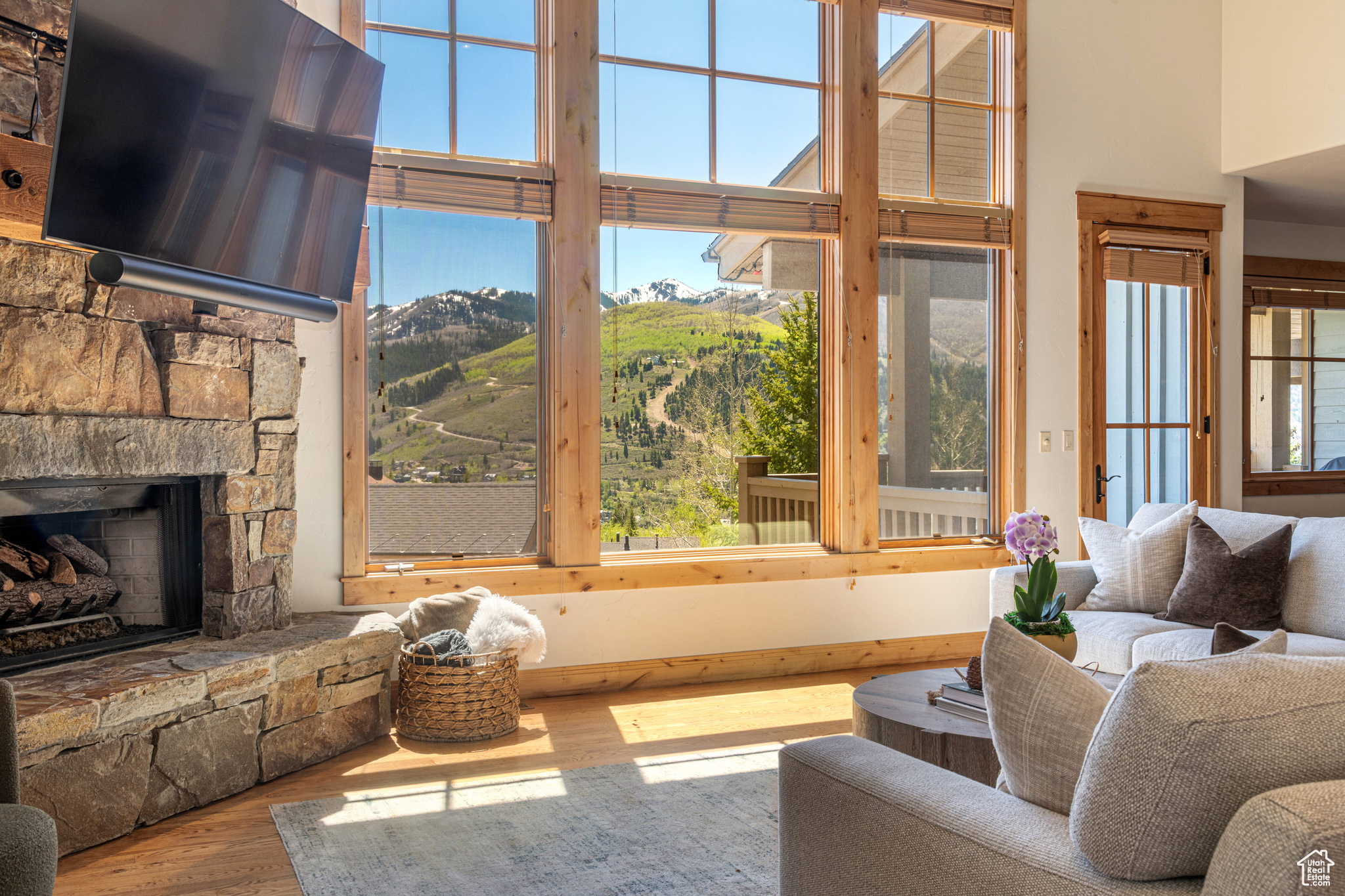 APRIL MOUNTAIN CONDOMINIUM - Residential Income