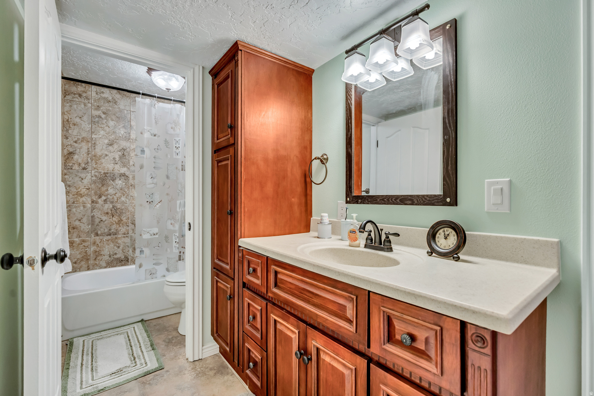 JONES FARM - Residential