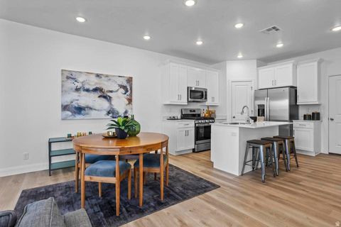 Tiny photo for 488 W GREENSTONE PL #1010, Saint George, UT 84790 (MLS # 2159134)