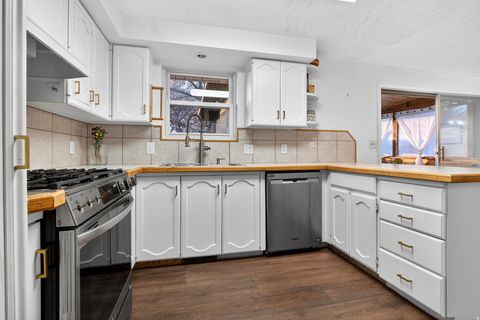 Tiny photo for 3129 N 1050 E, North Ogden, UT 84414 (MLS # 2132211)