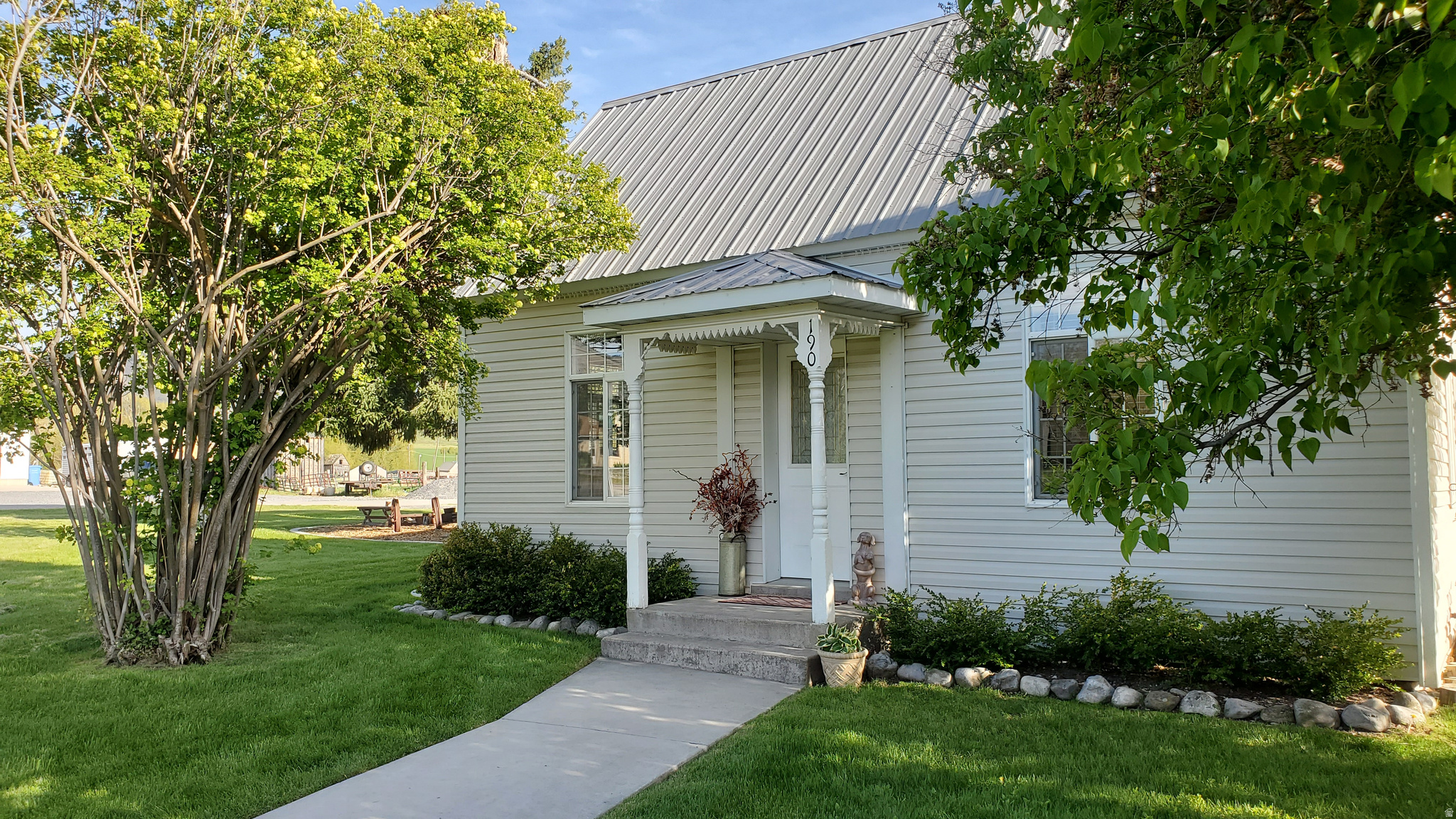 PARADISE CITY SURVEY - Residential