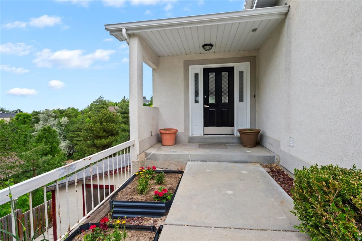 HILLSBOROUGH - Residential