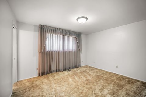 Tiny photo for 994 DEBORAH DR, Bountiful, UT 84010 (MLS # 2144516)