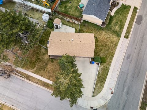 Tiny photo for 994 DEBORAH DR, Bountiful, UT 84010 (MLS # 2144516)