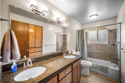 Tiny photo for 994 DEBORAH DR, Bountiful, UT 84010 (MLS # 2144516)