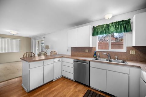 Tiny photo for 994 DEBORAH DR, Bountiful, UT 84010 (MLS # 2144516)