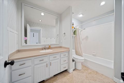 Tiny photo for 4072 W ASCOT DOWNS DR, South Jordan, UT 84009 (MLS # 2117145)