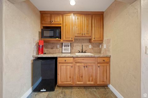 Tiny photo for 4072 W ASCOT DOWNS DR, South Jordan, UT 84009 (MLS # 2117145)