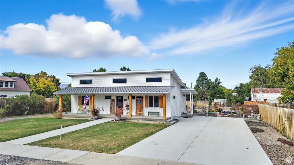 Photo of 75 N 300 W, Smithfield, UT 84335 (MLS # 2114807)