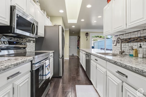 Tiny photo for 1513 E 5975 S, Holladay, UT 84121 (MLS # 2193810)