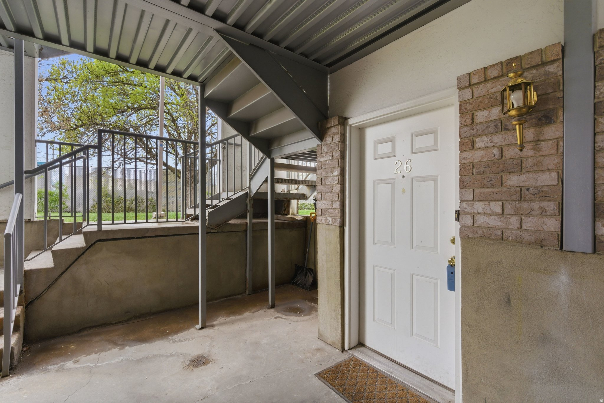 RIVERSIDE AVE CONDO - Residential