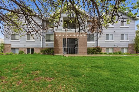 Tiny photo for 1533 N RIVERSIDE AVE W #26, Provo, UT 84604 (MLS # 2147966)