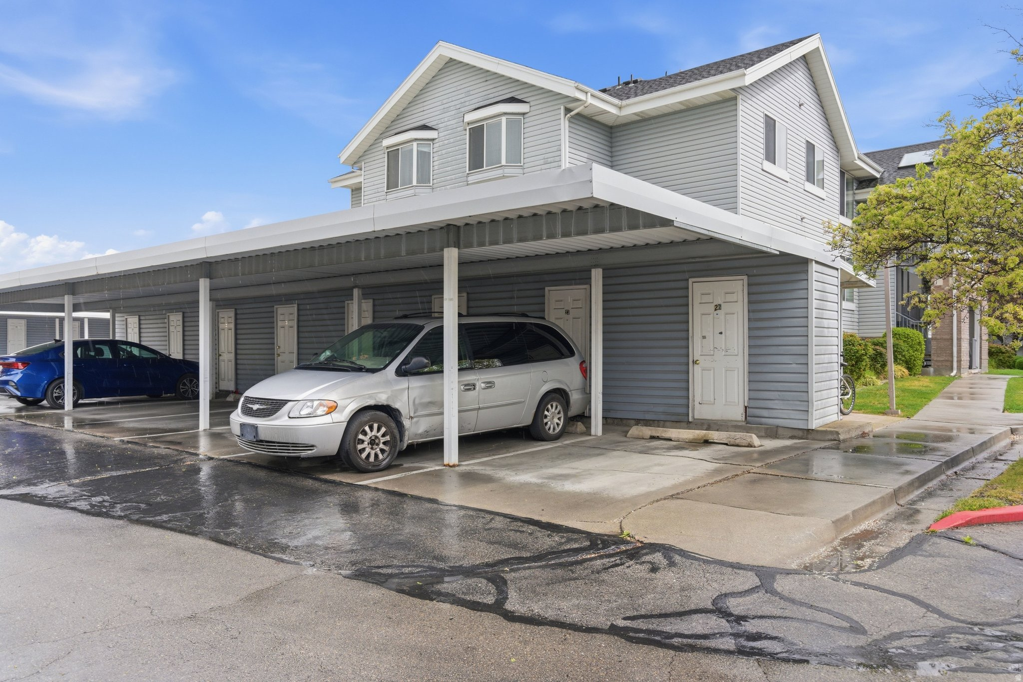 RIVERSIDE AVE CONDO - Residential