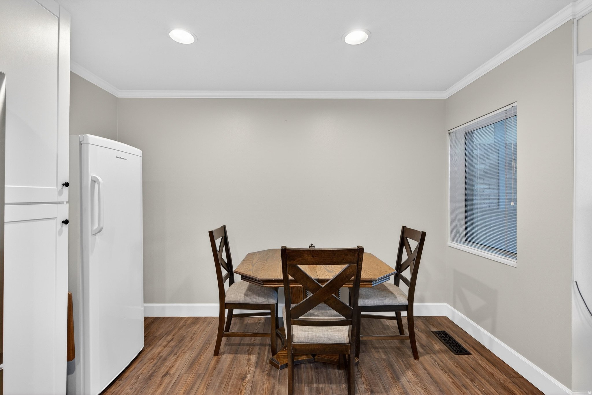 RIVERSIDE AVE CONDO - Residential