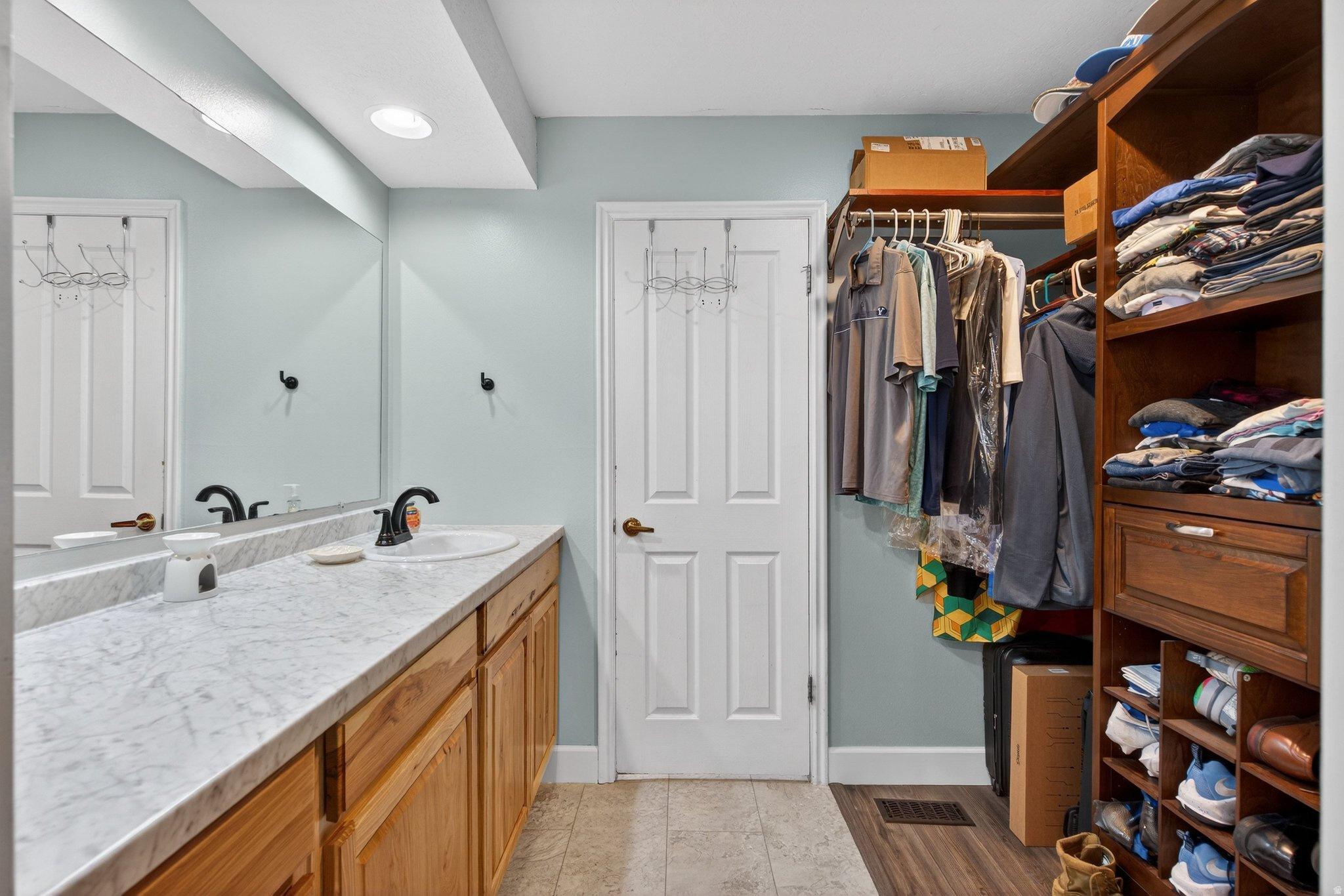 RIVERSIDE AVE CONDO - Residential