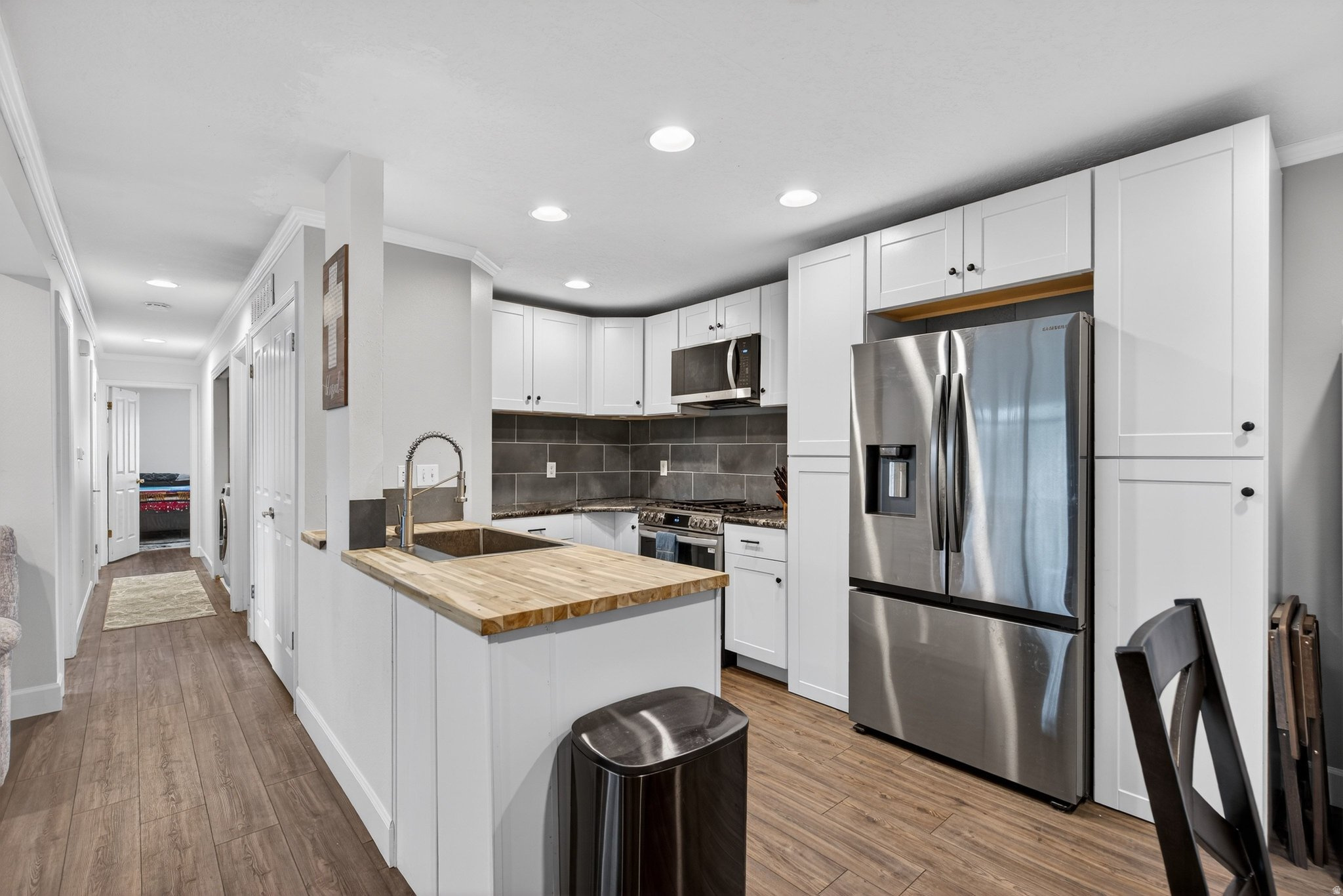 RIVERSIDE AVE CONDO - Residential