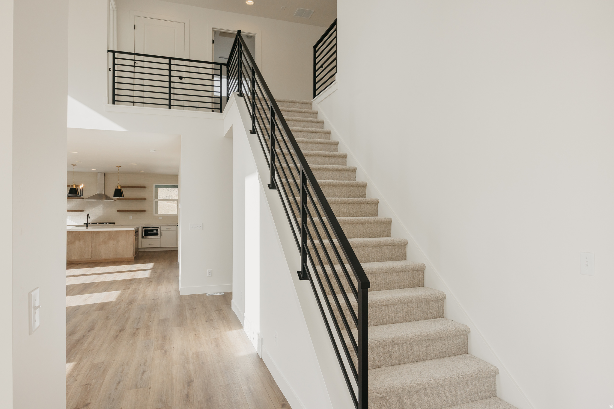 CANYON POINT - Residential