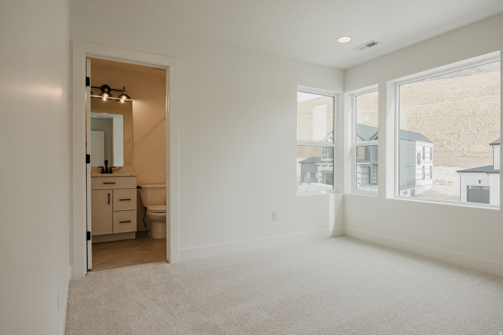 CANYON POINT - Residential