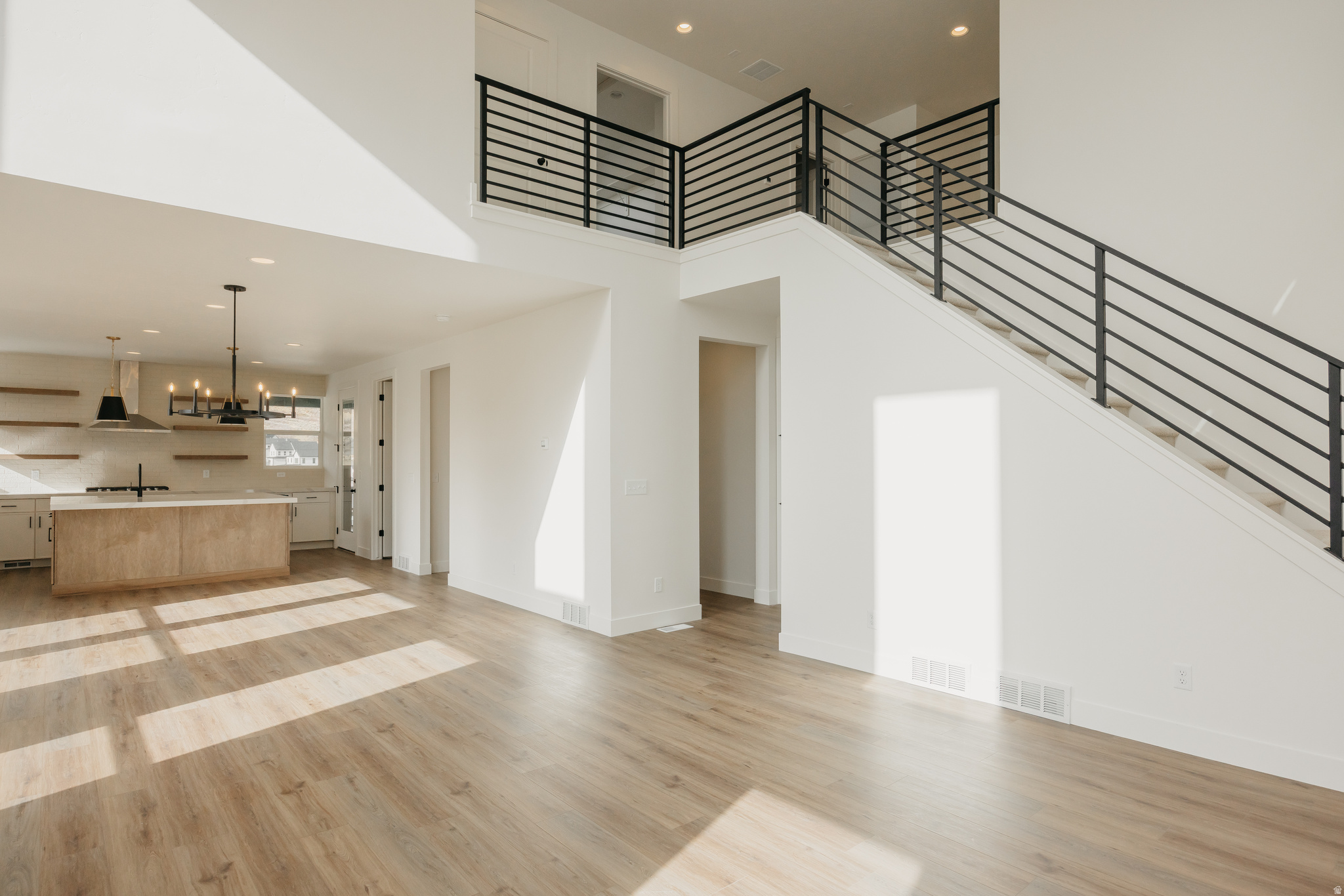 CANYON POINT - Residential