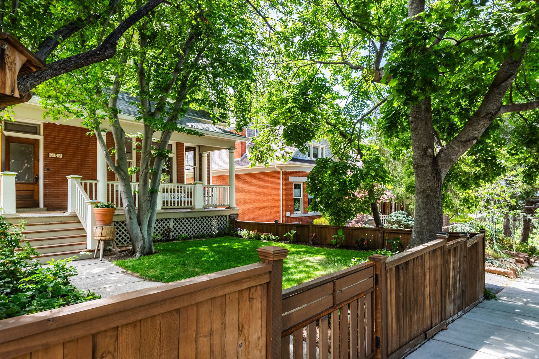 AVENUES - Residential