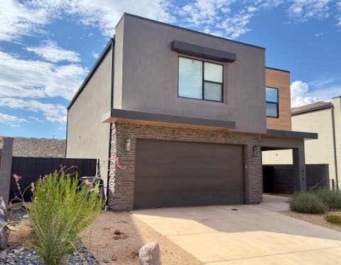 Tiny photo for 1610 S RIPPLE ROCK DR, Washington, UT 84780 (MLS # 2173241)