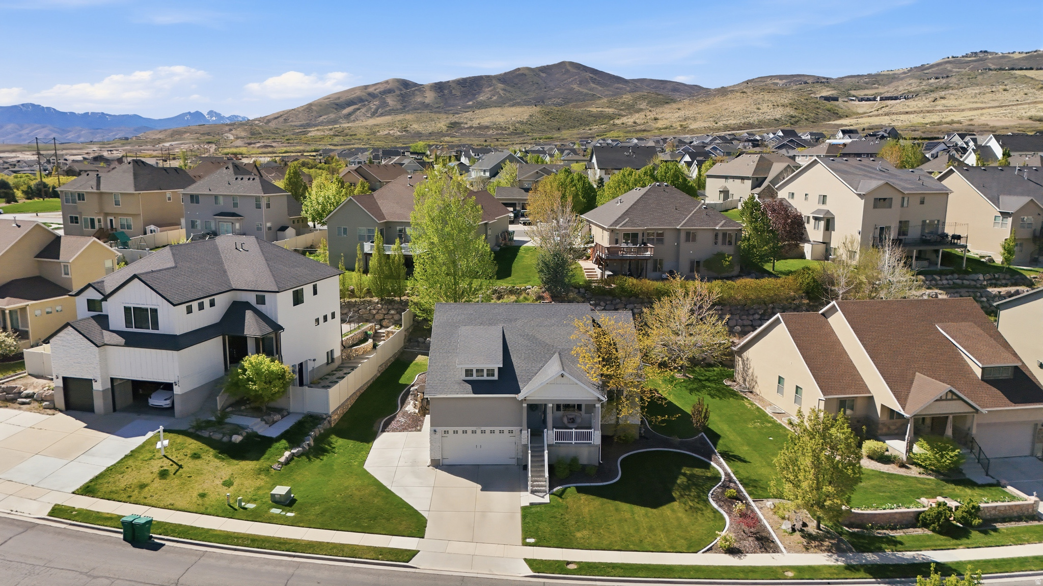 HIGHLAND HILLS - Residential