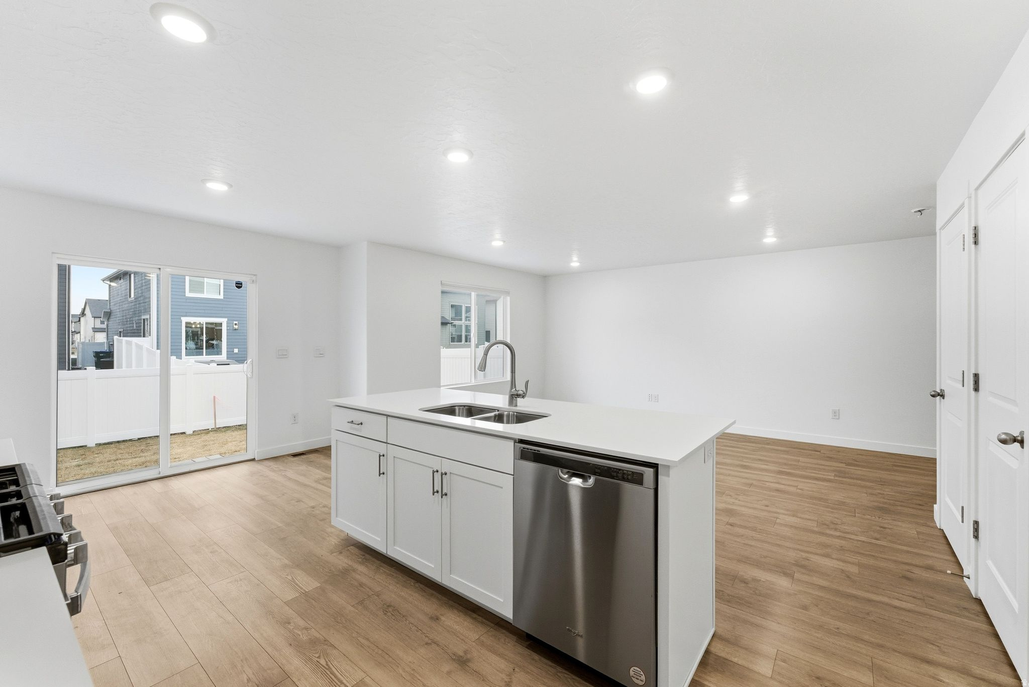 SPRING RANCH - Residential