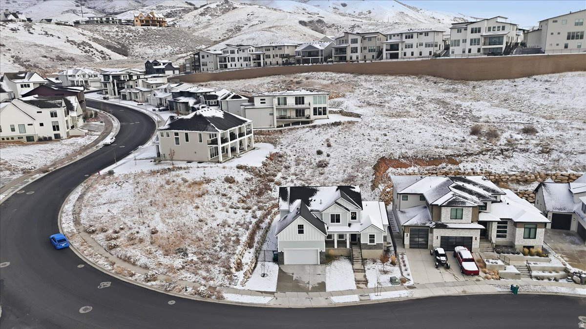 SEASONS ESTATES SUB - Residential