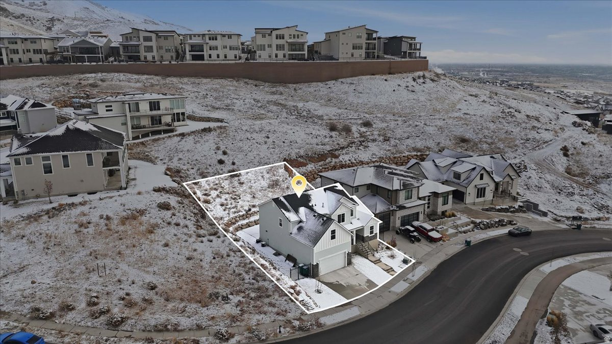 SEASONS ESTATES SUB - Residential