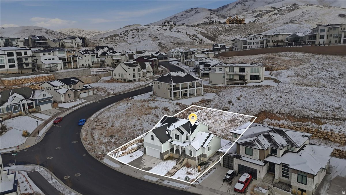 SEASONS ESTATES SUB - Residential