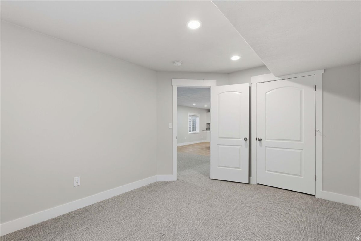 SEASONS ESTATES SUB - Residential