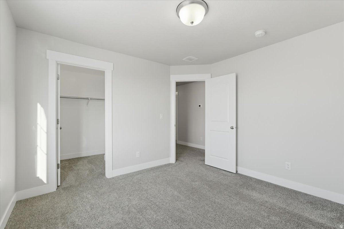 SEASONS ESTATES SUB - Residential