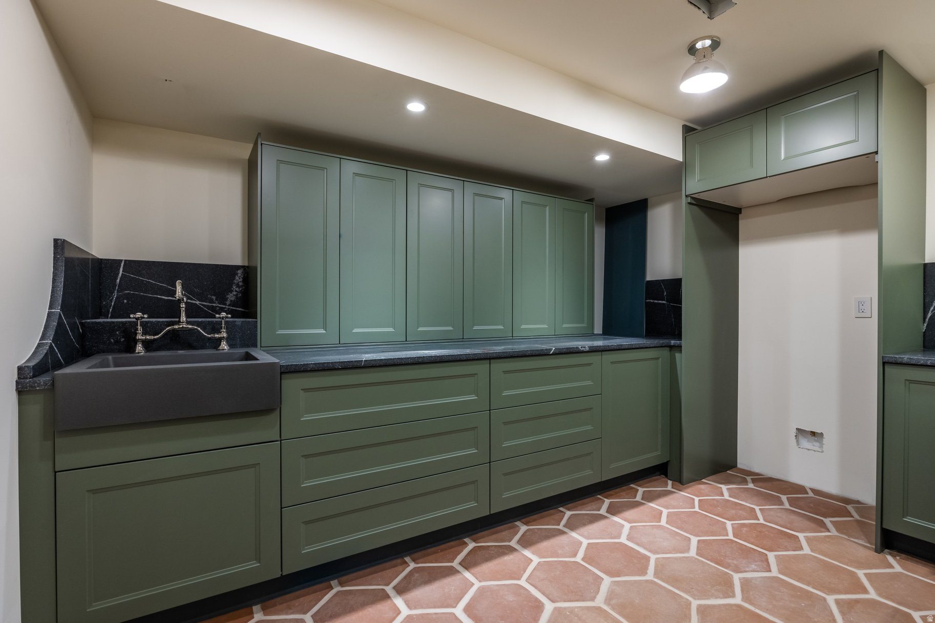 FEDERAL HEIGHTS - Residential