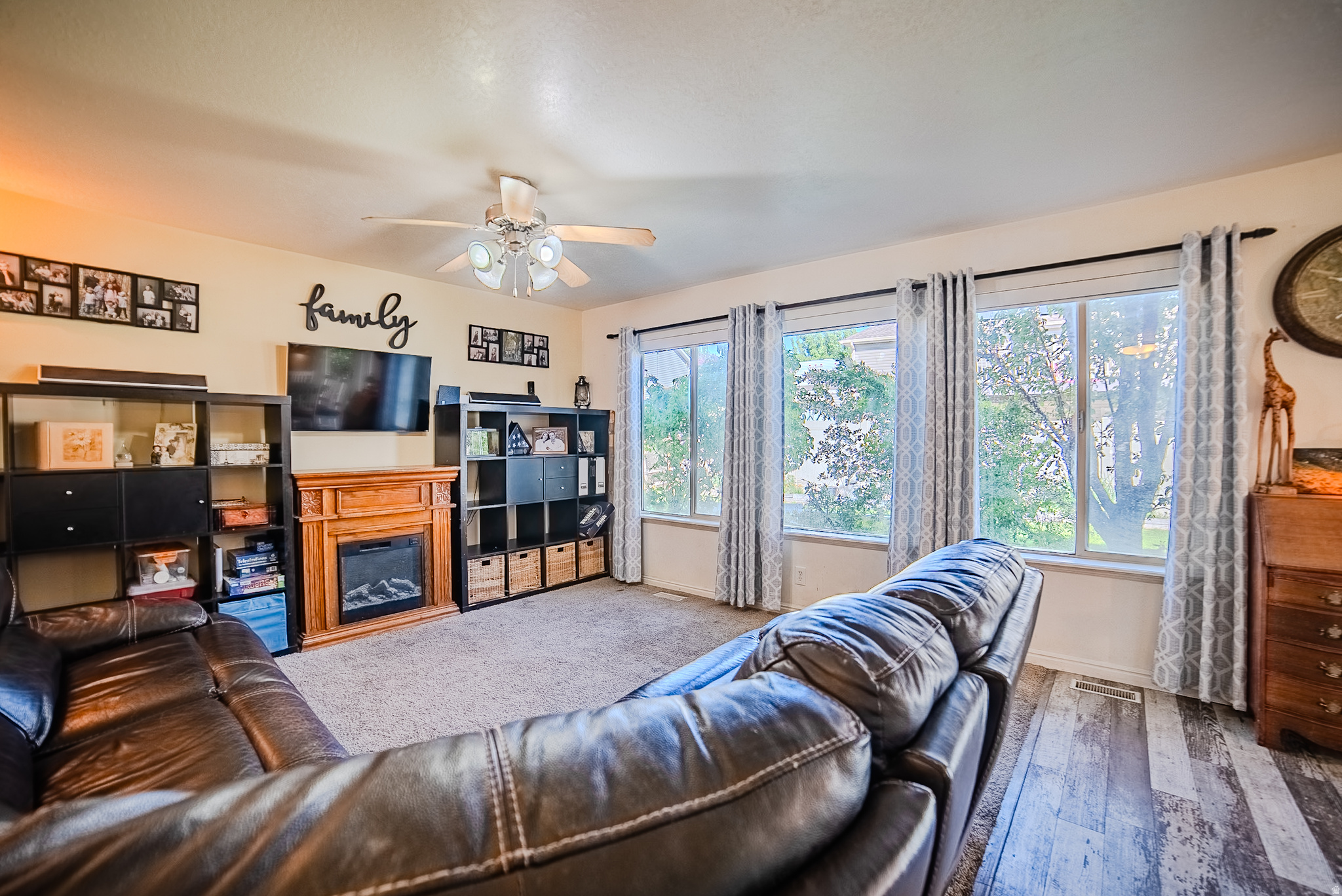 SUNRISE MEADOWS - Residential