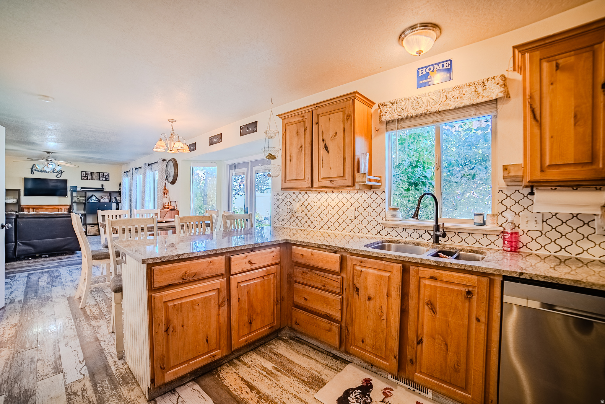 SUNRISE MEADOWS - Residential