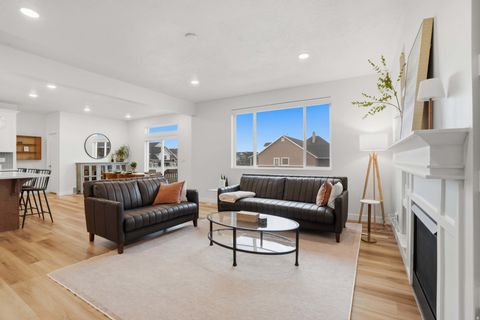 Tiny photo for 311 E UNCHARTERED LN S, Draper, UT 84020 (MLS # 2140317)