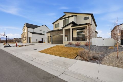 Tiny photo for 311 E UNCHARTERED LN S, Draper, UT 84020 (MLS # 2140317)
