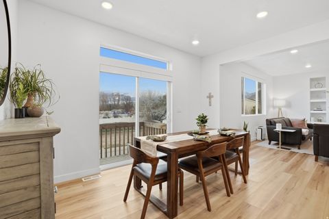 Tiny photo for 311 E UNCHARTERED LN S, Draper, UT 84020 (MLS # 2140317)