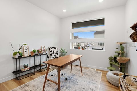 Tiny photo for 311 E UNCHARTERED LN S, Draper, UT 84020 (MLS # 2140317)