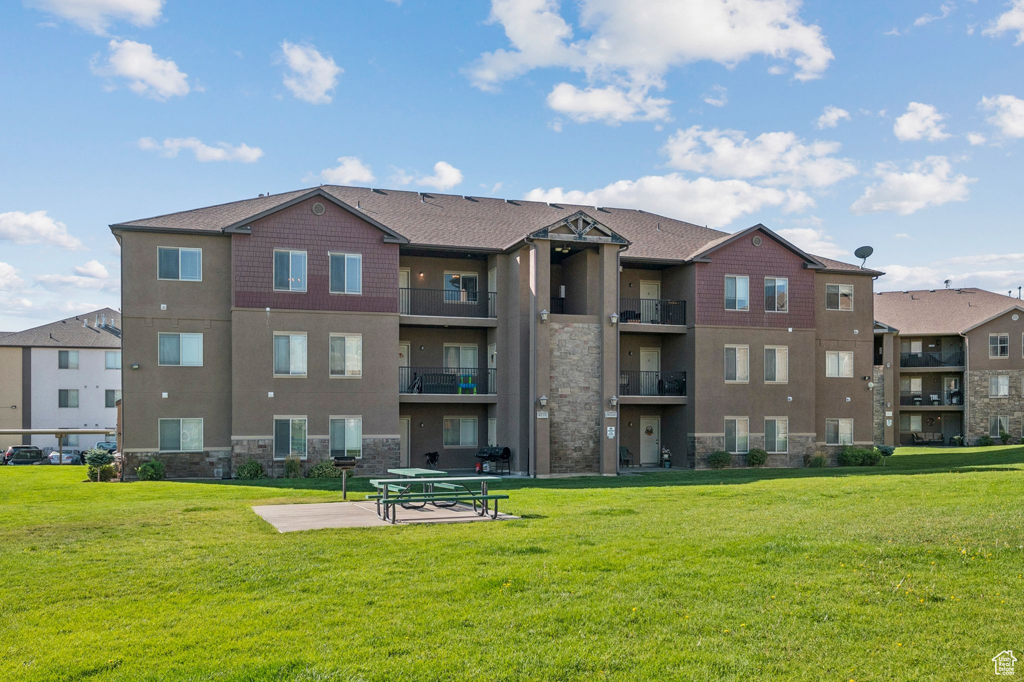 ROCK CREEK - Residential