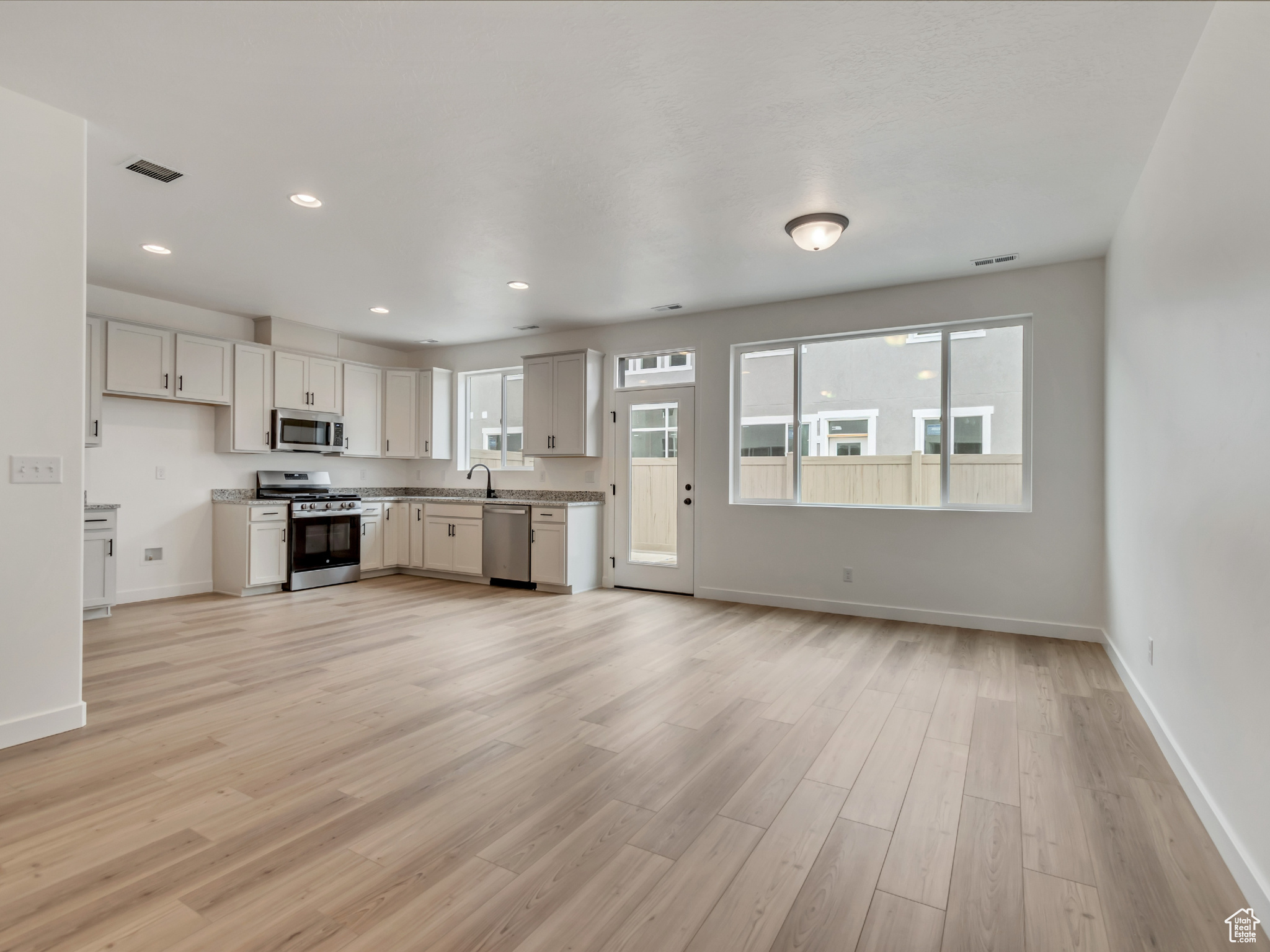 ENCLAVE/SUMMERFIELD - Residential