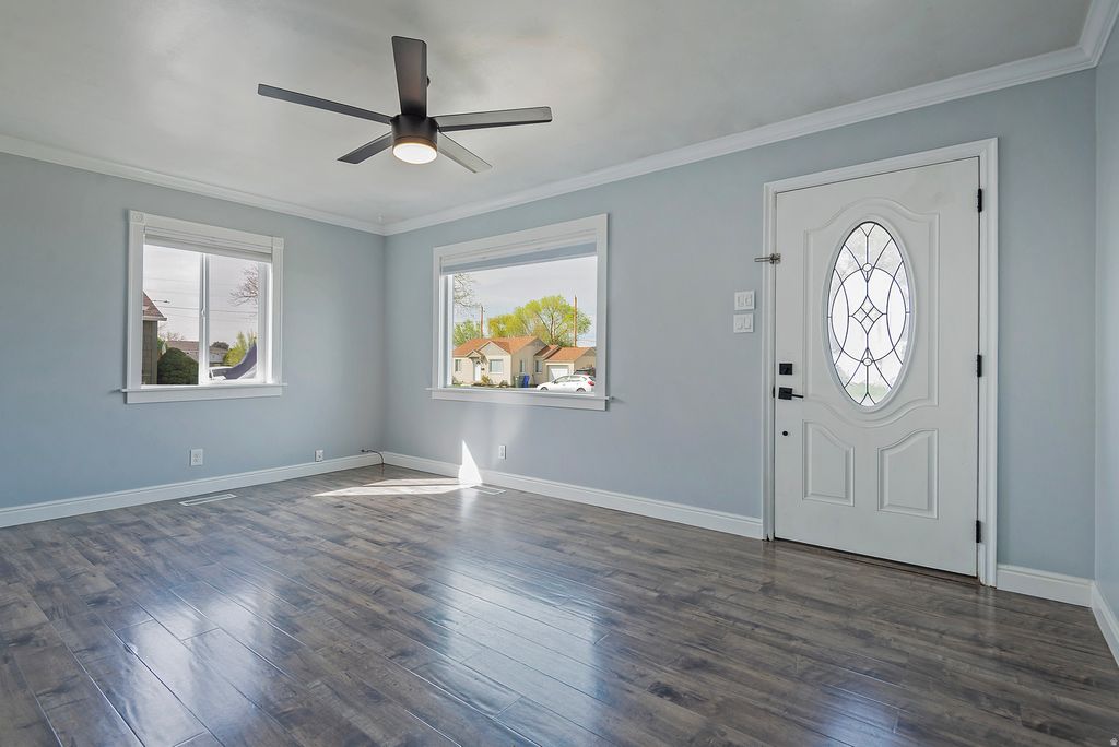 Photo of 442 E BURTON AVE, Salt Lake City, UT 84115 (MLS # 2147874)