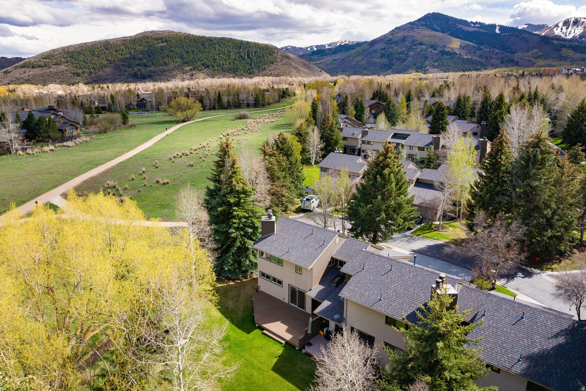 WILLOW BEND EAST - Residential