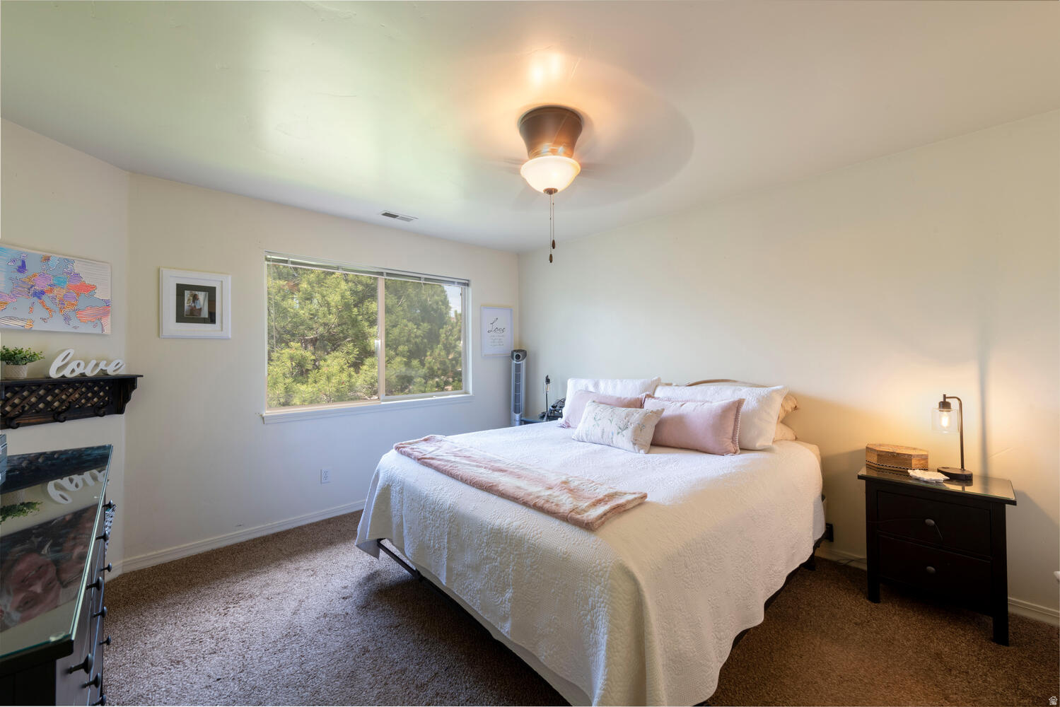 HILLCREST ESTATES - Residential Income